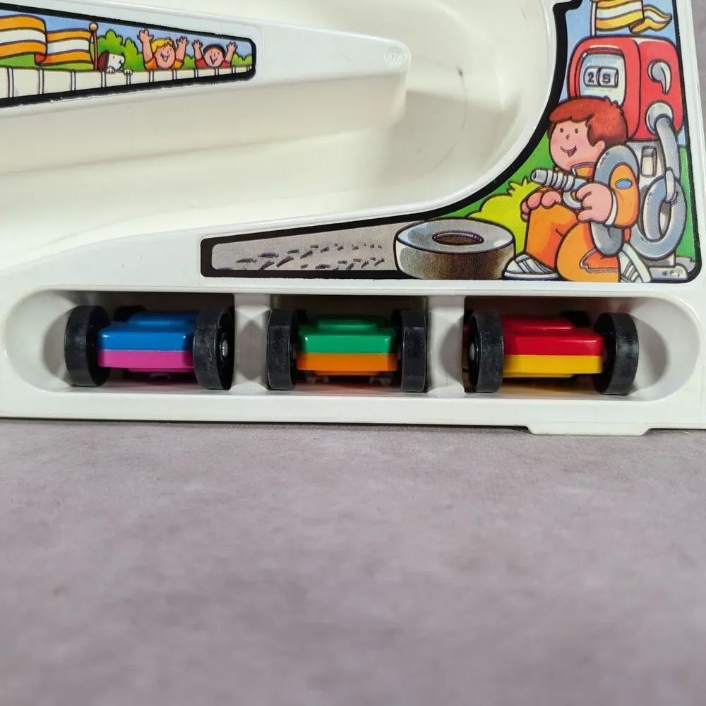 Vintage 1991 Fisher Price Tumbling Racers Vertical Racetrack Tower 2053 w/3 Cars